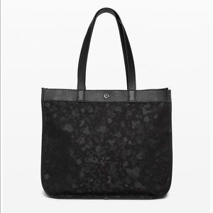 NWT Lululemon leather trim large tote